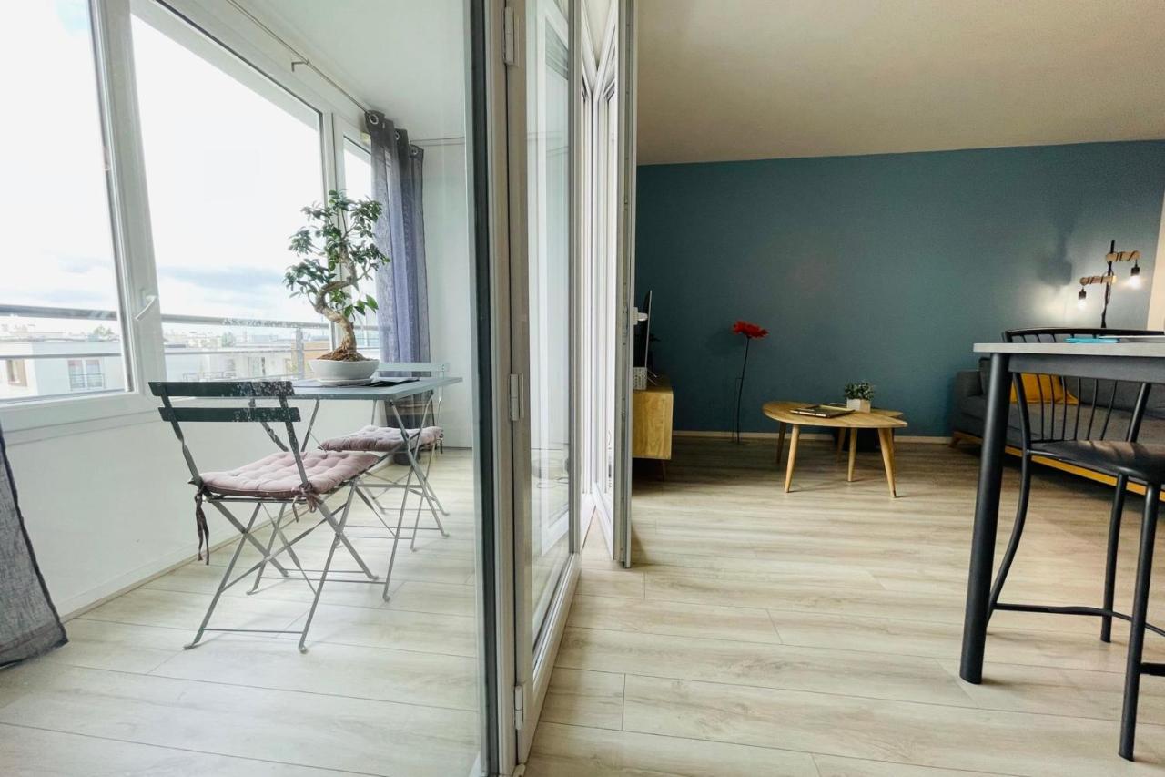 Bright Apartment In A New Building With Garage Тур Екстер'єр фото