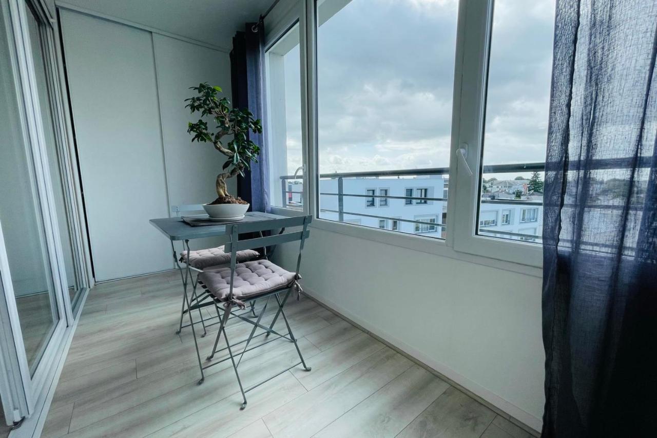 Bright Apartment In A New Building With Garage Тур Екстер'єр фото